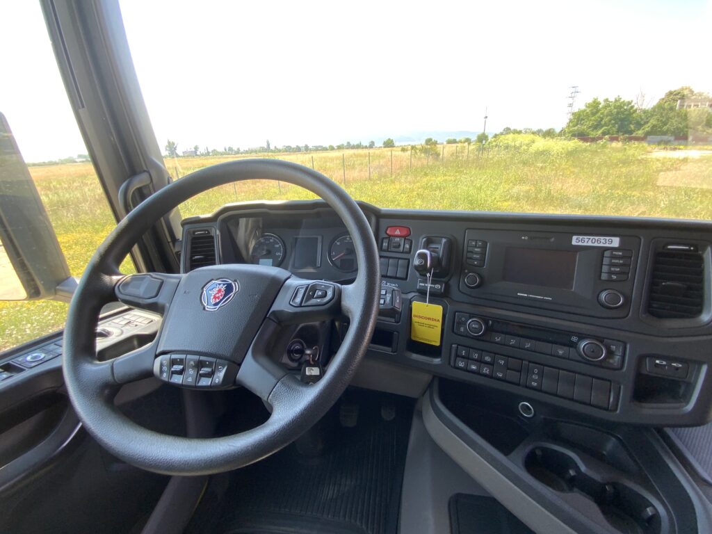 SCANIA R450_10