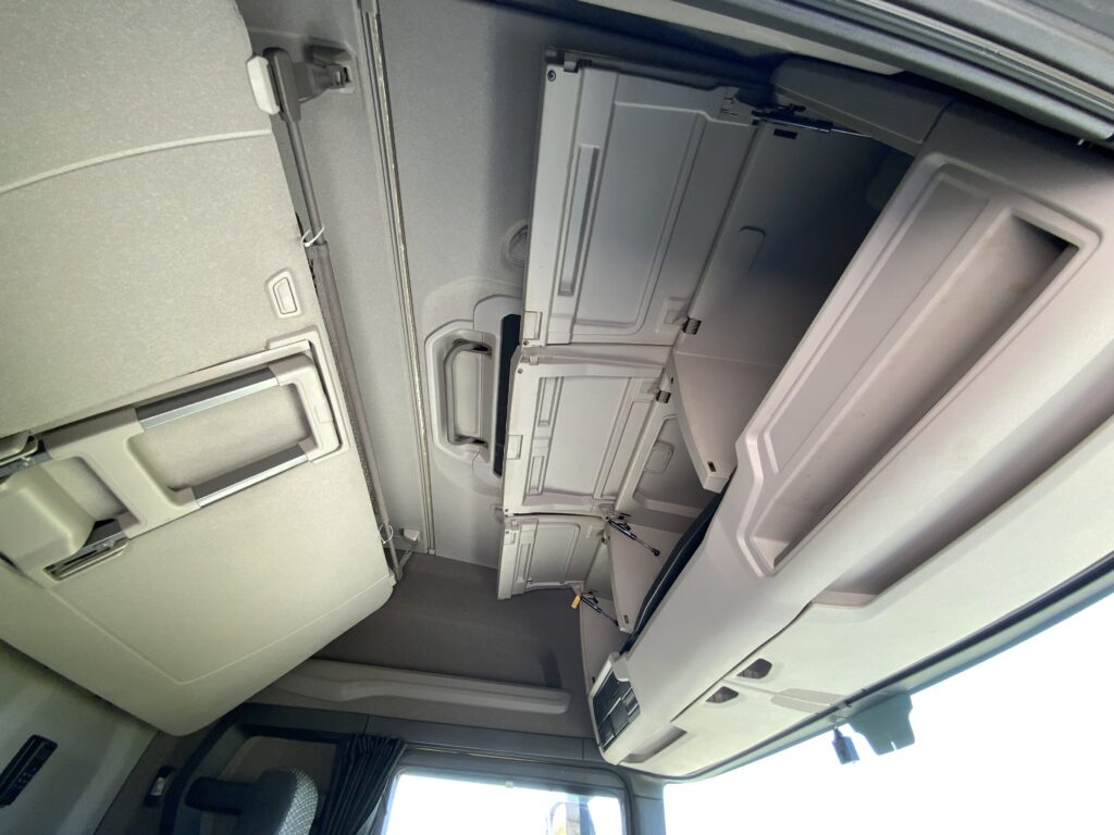 SCANIA R450_18